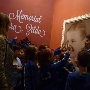 2016_05_12_escola_municipal_elza_lerner_10_20160530_1625292345 906 800 600 80 rd 255 255 255