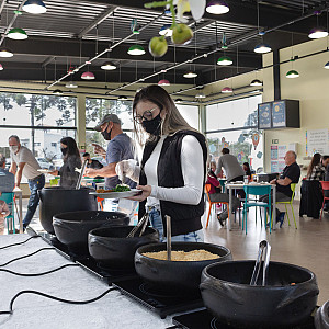 Web_ _Feijoada_da_Pastoral_da_criana_ _Cantina_Museu_da_vida 25