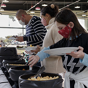 Web_ _Feijoada_da_Pastoral_da_criana_ _Cantina_Museu_da_vida 42